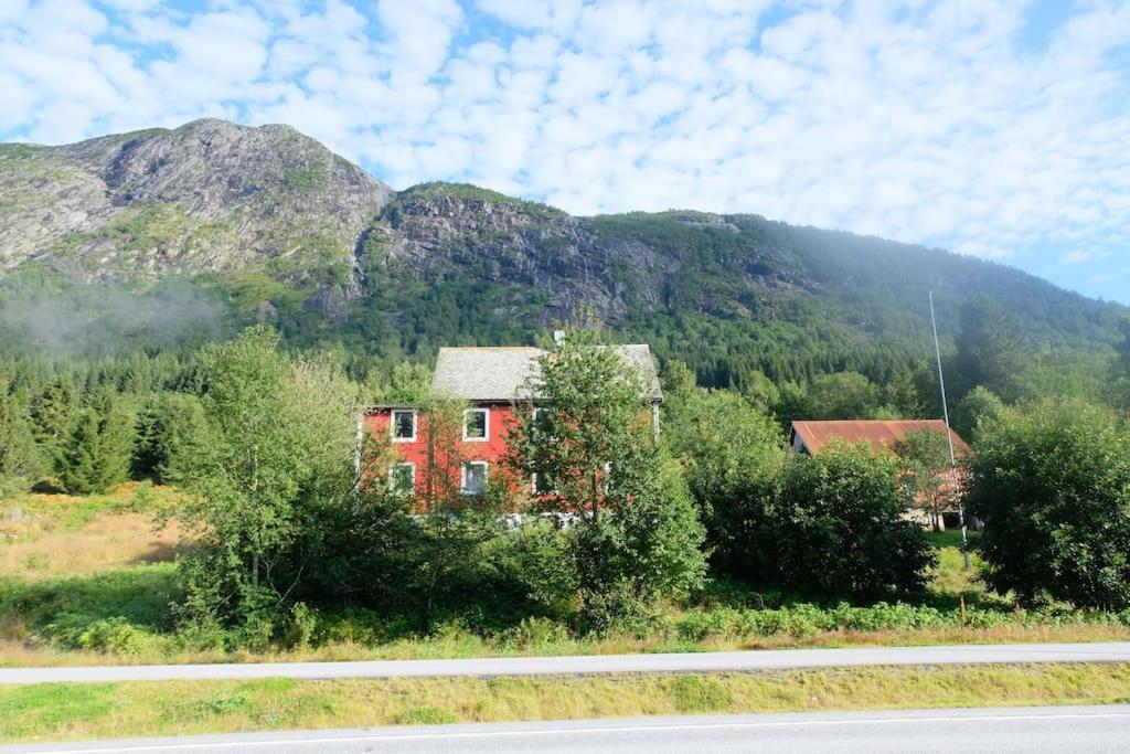 Apartment With Lake View In Jolster Ardal  Exterior photo